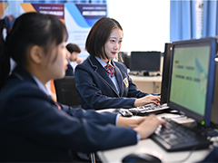 來武漢新華電腦學(xué)校，將“六項實訓(xùn)”化所學(xué)為所用！